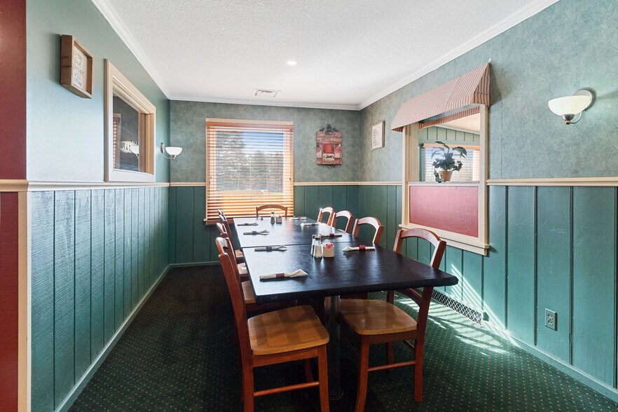 More Photos Of 1445 275 N Rd, Angola Sports And Entertainment For Sale