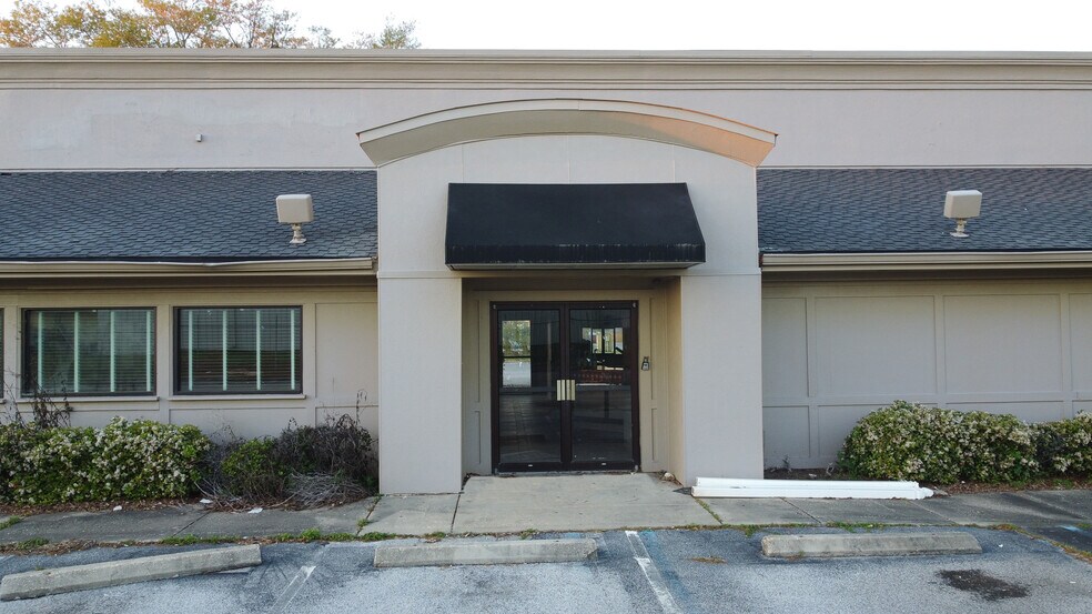 More Photos Of 1329 Main St, Chipley Restaurant For Lease