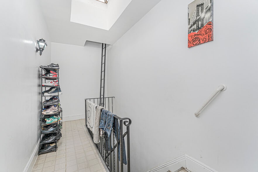 More Photos Of 174 Avenue O, Brooklyn Storefront Retail Residential For Sale