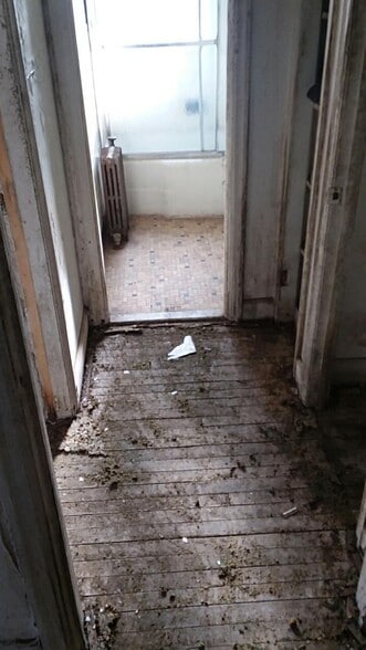 More Photos Of 1875 Forest Hills Blvd, Cleveland Apartments For Sale