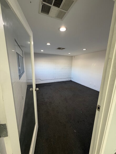 More Photos Of 308 E 2nd Ave, La Habra Service For Sale