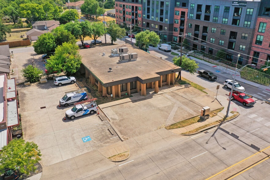 Primary Photo Of 396 W Main St, Lewisville Medical For Sale