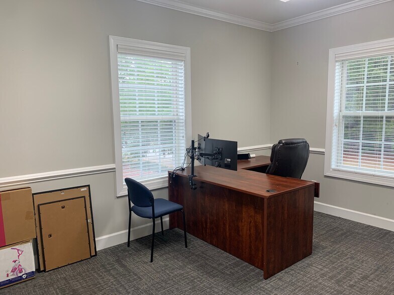 More Photos Of 138 Canal St, Pooler Office For Lease