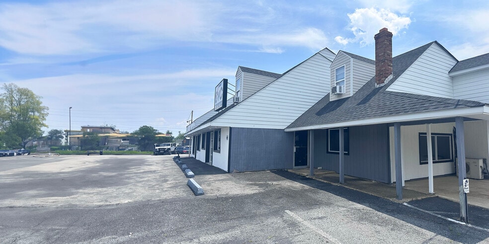 More Photos Of 772-780 Pulaski hwy, Bear General Retail For Sale