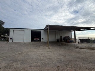 More Photos Of 9313 Circle Dr, Austin Industrial For Sale