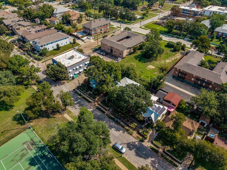 More Photos Of 730 Blaylock Dr, Dallas Apartments For Sale