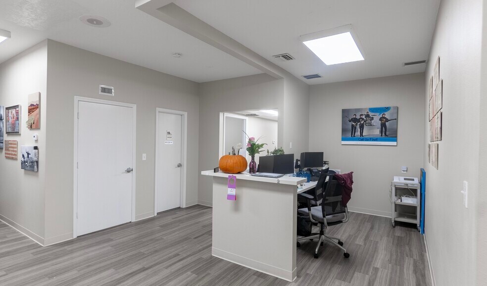 More Photos Of 37810 Medical Arts Ct, Zephyrhills Medical For Sale
