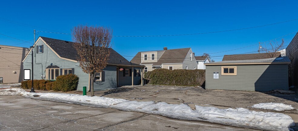 More Photos Of 2 N 2nd St, Fairborn Office For Sale