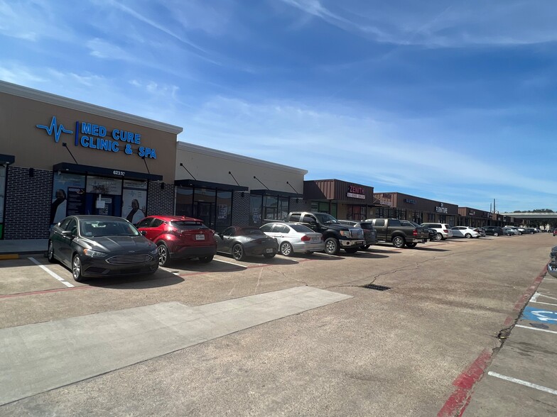 Primary Photo Of 6221 Highway 6 S, Houston Unknown For Lease