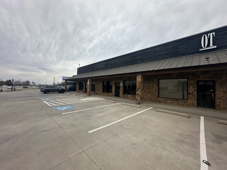 Primary Photo Of 9920 US Highway 380, Cross Roads Storefront For Lease