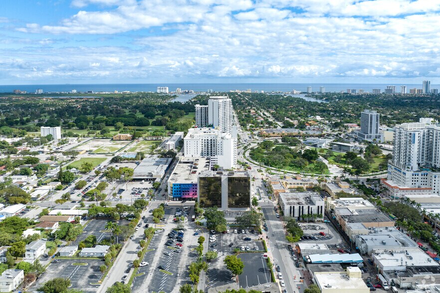 More Photos Of 1909 Tyler St, Hollywood Office For Lease