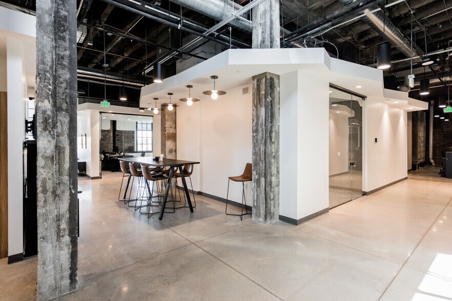 More Photos Of 950 Selden St, Detroit Schools For Lease