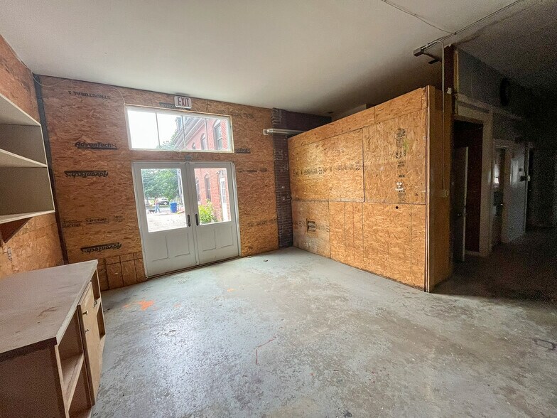 More Photos Of 181 Brackett St, Portland Apartments For Sale
