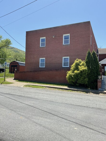 More Photos Of 1105 Richmond st, Selma Specialty For Sale