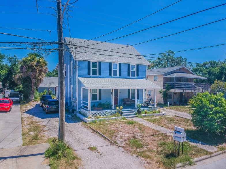 More Photos Of 822 Grand Central St, Clearwater Apartments For Sale