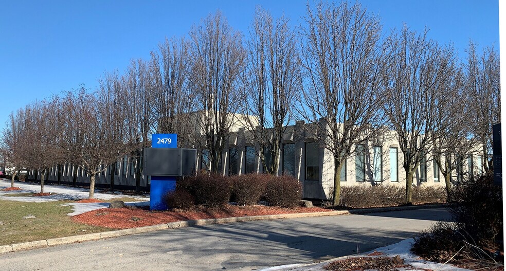 More Photos Of 2479 Parkedale Ave W, Brockville Office For Lease
