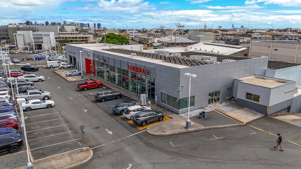 More Photos Of 2295 N King St, Honolulu Land For Sale