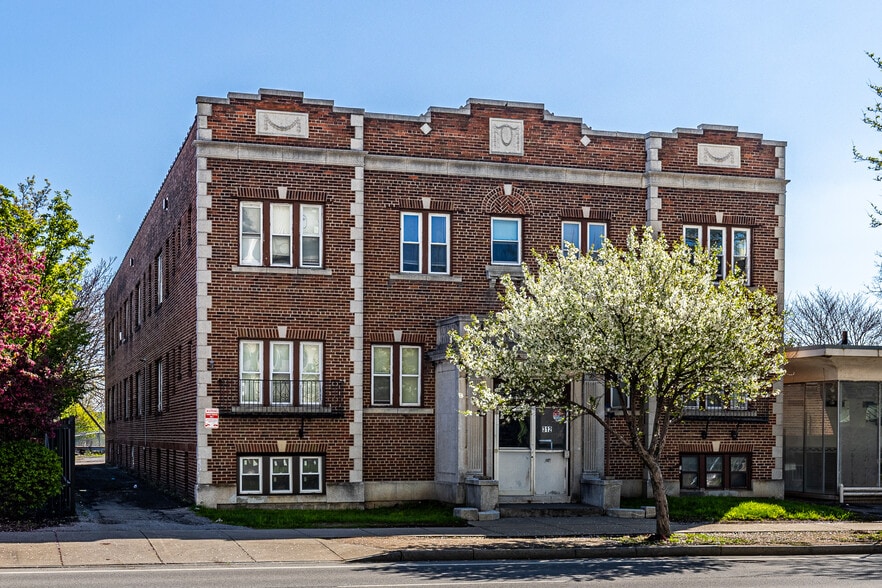 More Photos Of 312 Lake Ave, Rochester Apartments For Sale