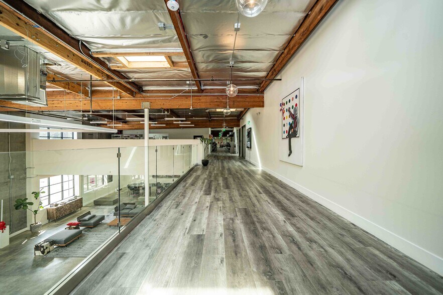 More Photos Of 2001 Saturn St, Monterey Park Light Distribution For Sale