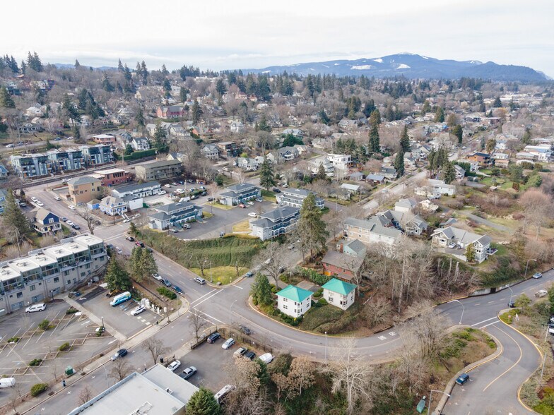 More Photos Of 708 Columbia St, Hood River Office Residential For Sale