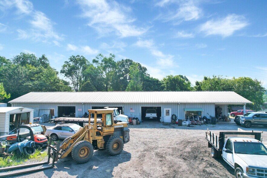 More Photos Of 410 Depot St, Soddy-Daisy Auto Repair For Sale
