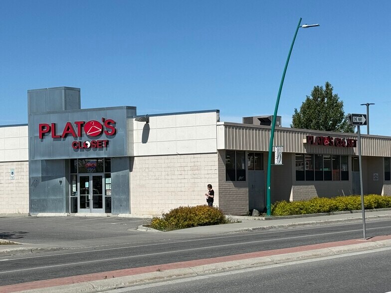 More Photos Of 1201 W Northern Lights Blvd, Anchorage Freestanding For Lease