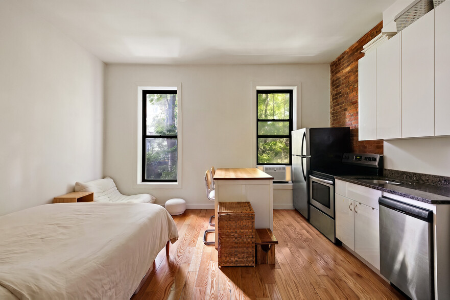 More Photos Of 413 Pacific St, Brooklyn Apartments For Sale