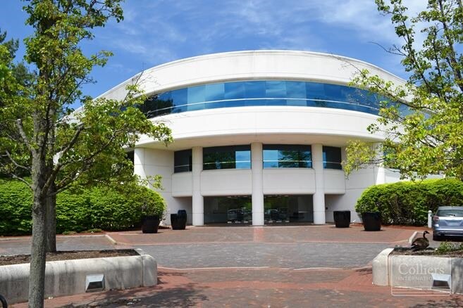 More Photos Of 100 Northfield Dr, Windsor Office For Lease