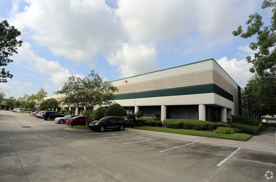 More Photos Of 207 Kelsey Ln, Tampa Truck Terminal For Lease
