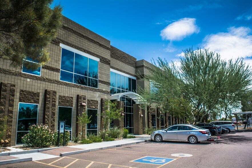 More Photos Of 10439 S 51st St, Phoenix Office Residential For Lease