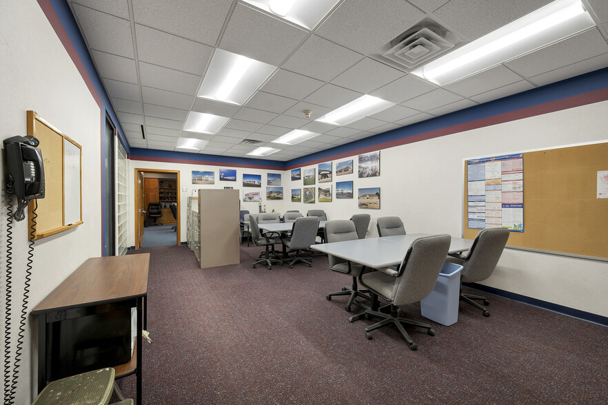More Photos Of 4424 Dickinson Rd, De Pere Office For Lease