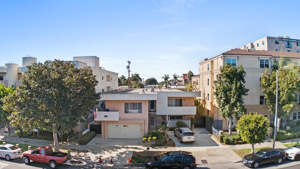 More Photos Of 3831 Motor Ave, Culver City Apartments For Sale
