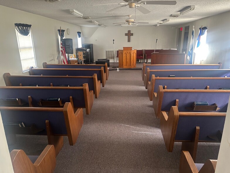 More Photos Of 1519 W Main St, Ardmore Religious Facility For Sale
