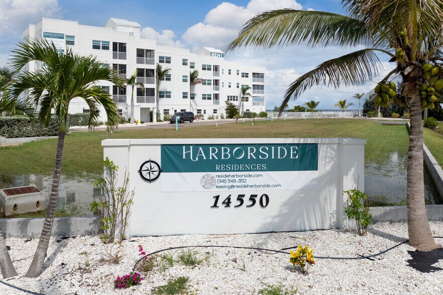 More Photos Of 14550 River Beach Dr, Port Charlotte Apartments For Sale