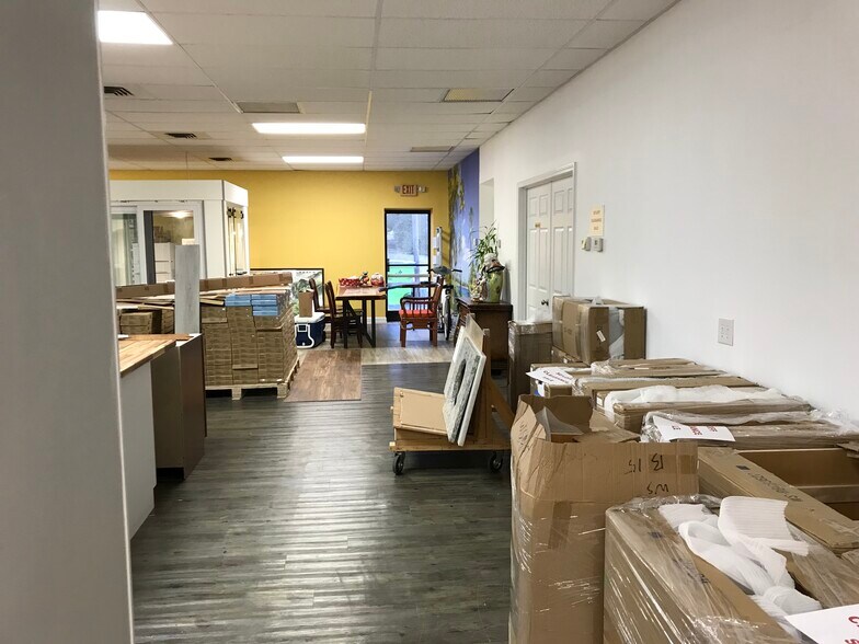 More Photos Of 1702 S Madison St, Whiteville Freestanding For Sale