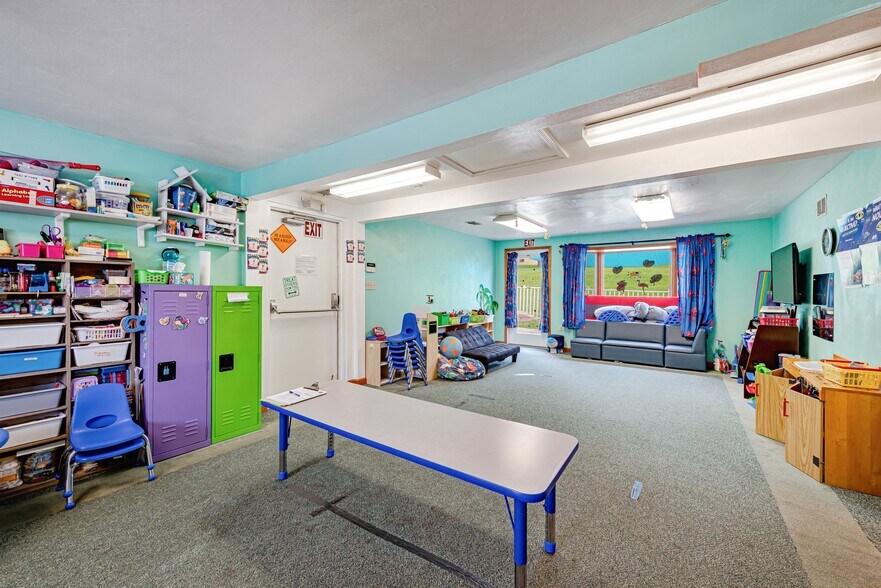 More Photos Of 2420 Greenock Buena Vista Rd, Mckeesport Daycare Center For Sale