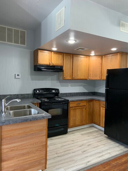 More Photos Of 801-803 East Dr, Oklahoma City Apartments For Sale