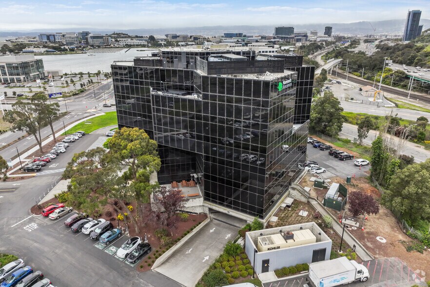 More Photos Of 1000 Marina Blvd, Brisbane Office For Lease