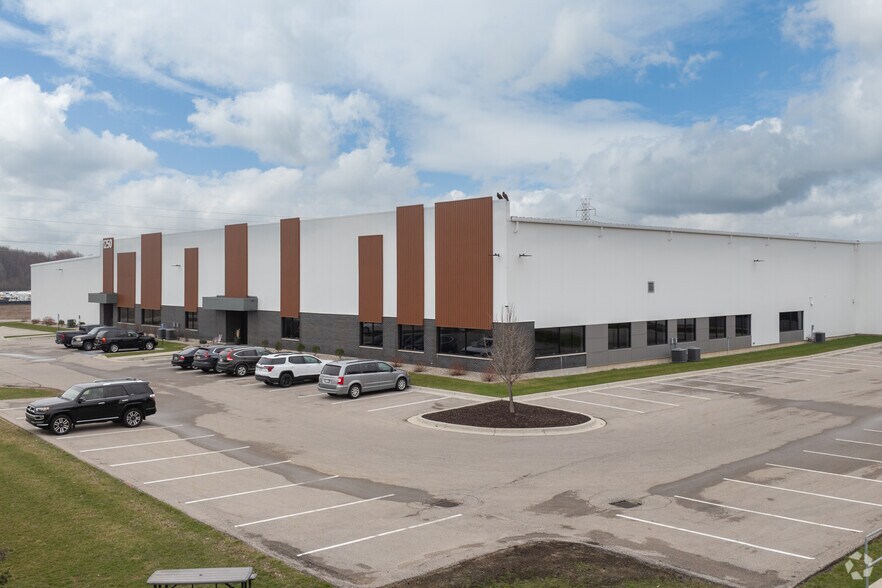 More Photos Of 1250 60th St, Byron Center Manufacturing For Lease