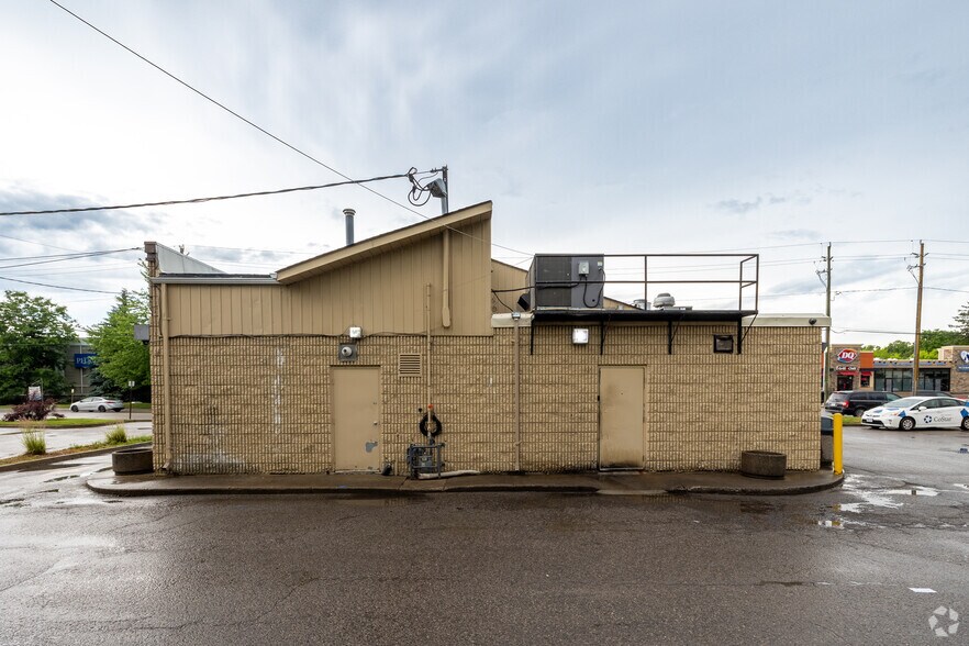 More Photos Of 19 King St S, Alliston Fast Food For Sale