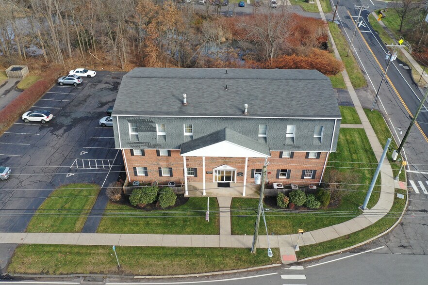 More Photos Of 344-350 Silas Deane Hwy, Wethersfield Medical For Lease