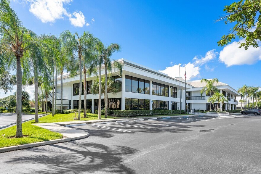 More Photos Of 1100 Northpoint Pky, West Palm Beach Office For Lease