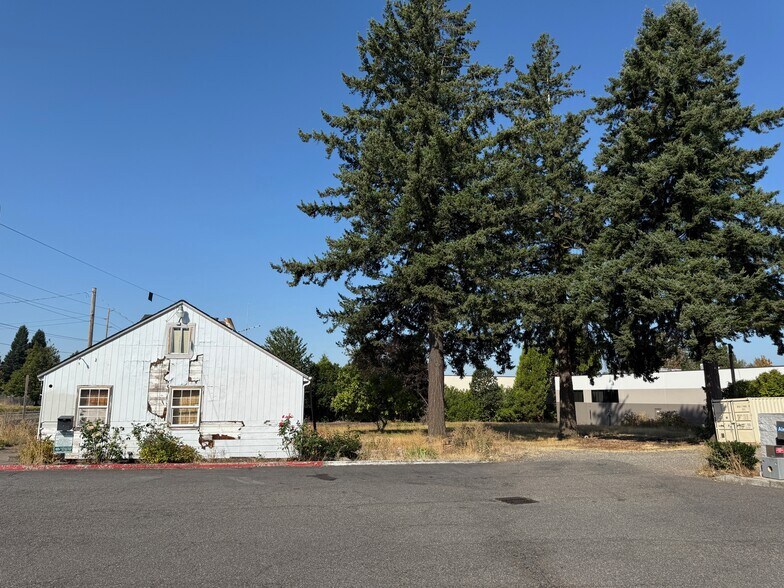More Photos Of 18005 NE Sandy Blvd, Portland Land For Sale