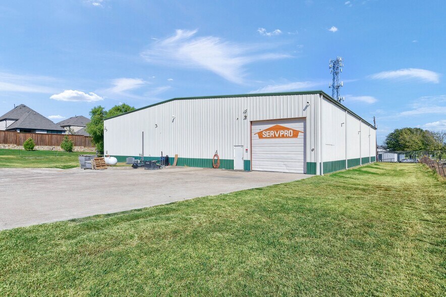 More Photos Of 1877 Witt Rd, Frisco Warehouse For Sale
