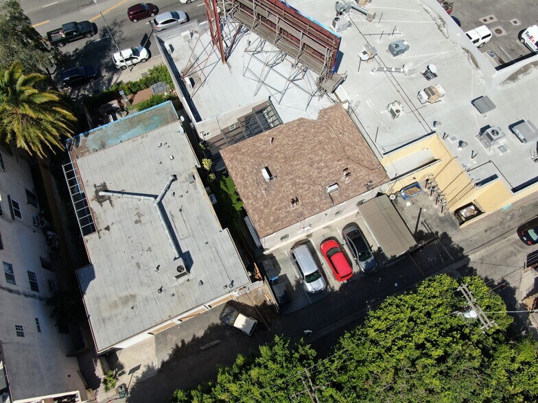 More Photos Of 4340-4346 Laurel Canyon Blvd, Studio City Storefront Retail Office For Sale