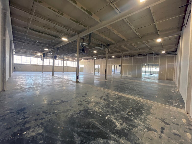 More Photos Of 136 Fuller Rd, Albany Warehouse For Sale