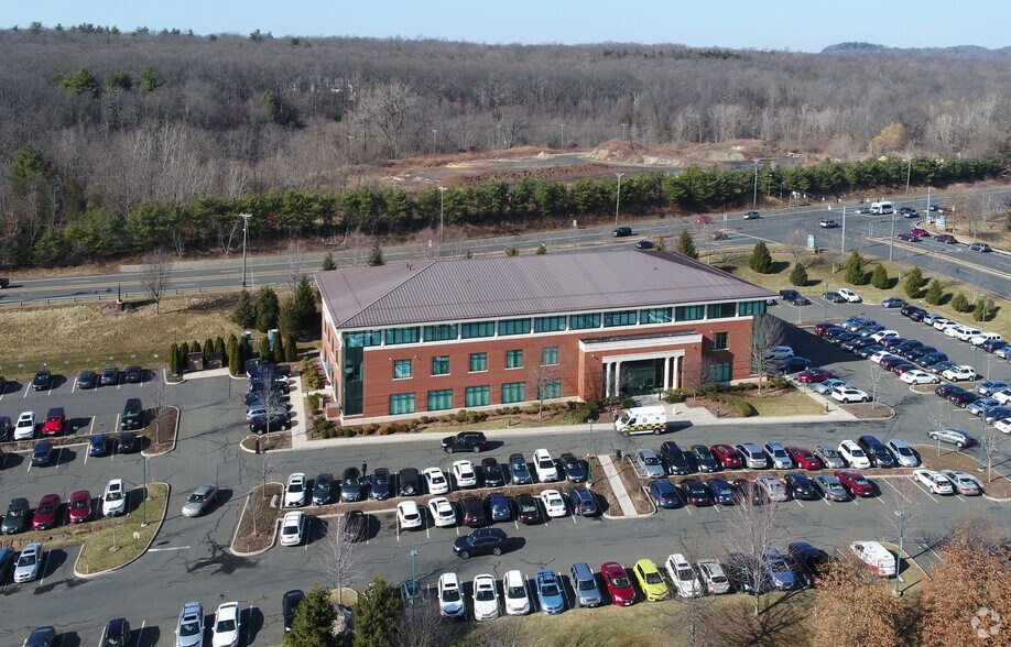 More Photos Of 499 Farmington Ave, Farmington Medical For Lease