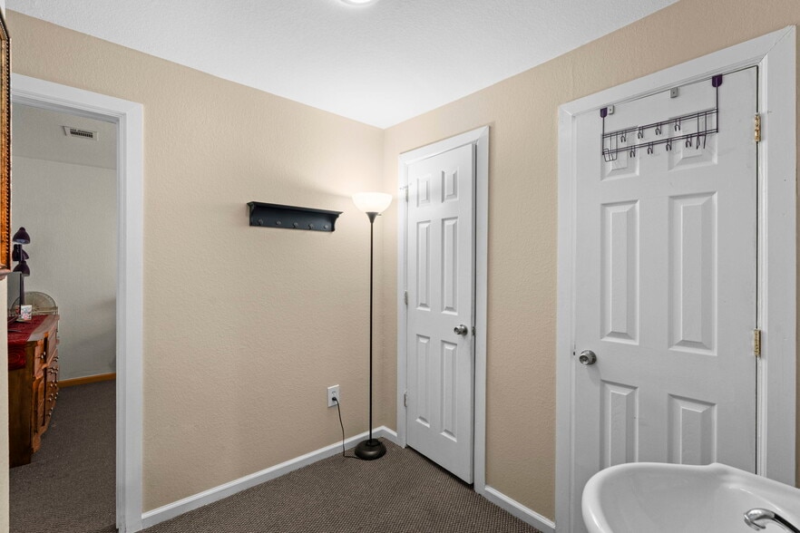 More Photos Of 11200 Thaxton Rd, Austin Religious Facility For Sale