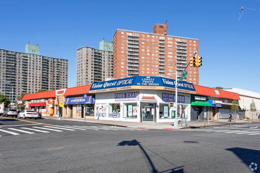 Primary Photo Of 905-907 White Plains Rd, Bronx Freestanding For Lease