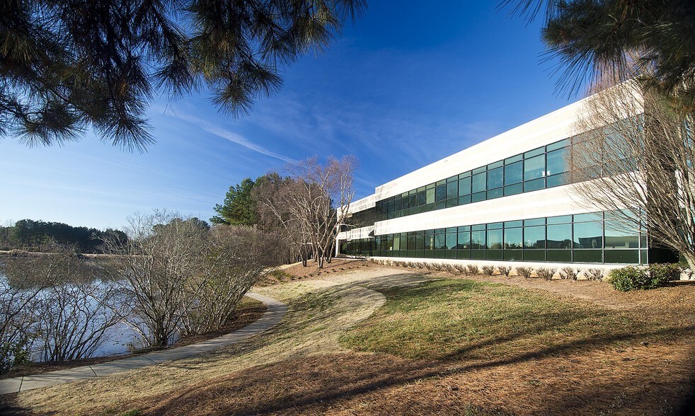 More Photos Of 11555 Medlock Bridge Rd, Duluth Coworking Space